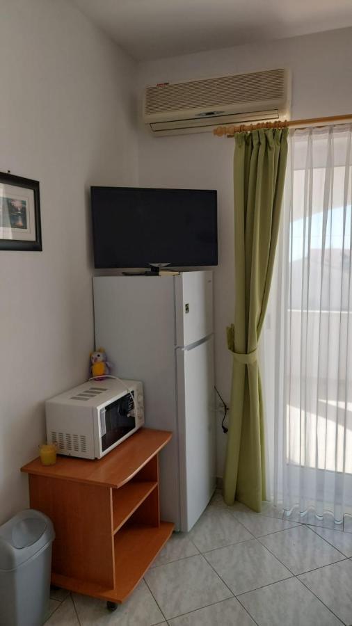 Apartmani Sanja Vrsi Buitenkant foto